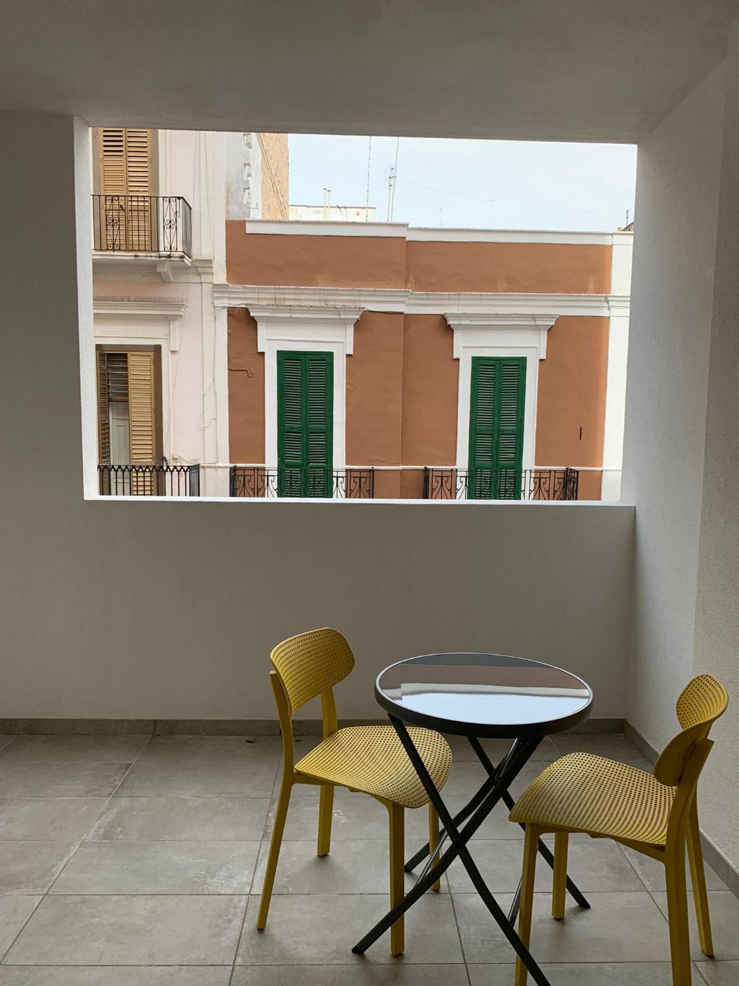Domus13-With Private Parking Appartement Bari Buitenkant foto
